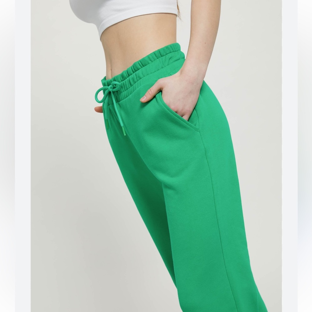 Forever 21 High Rise Green Joggers Sweatpants